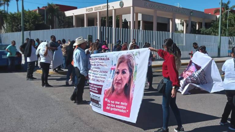 Llevan al Congreso de Sinaloa denuncia de acoso sexual por parte de funcionarios