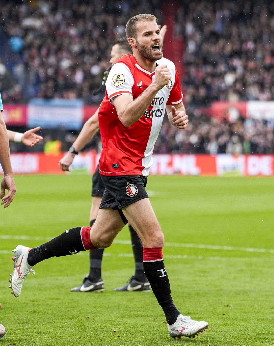 $!El Feyenoord de Santi Giménez logra sensacional remontada ante el Utrecht