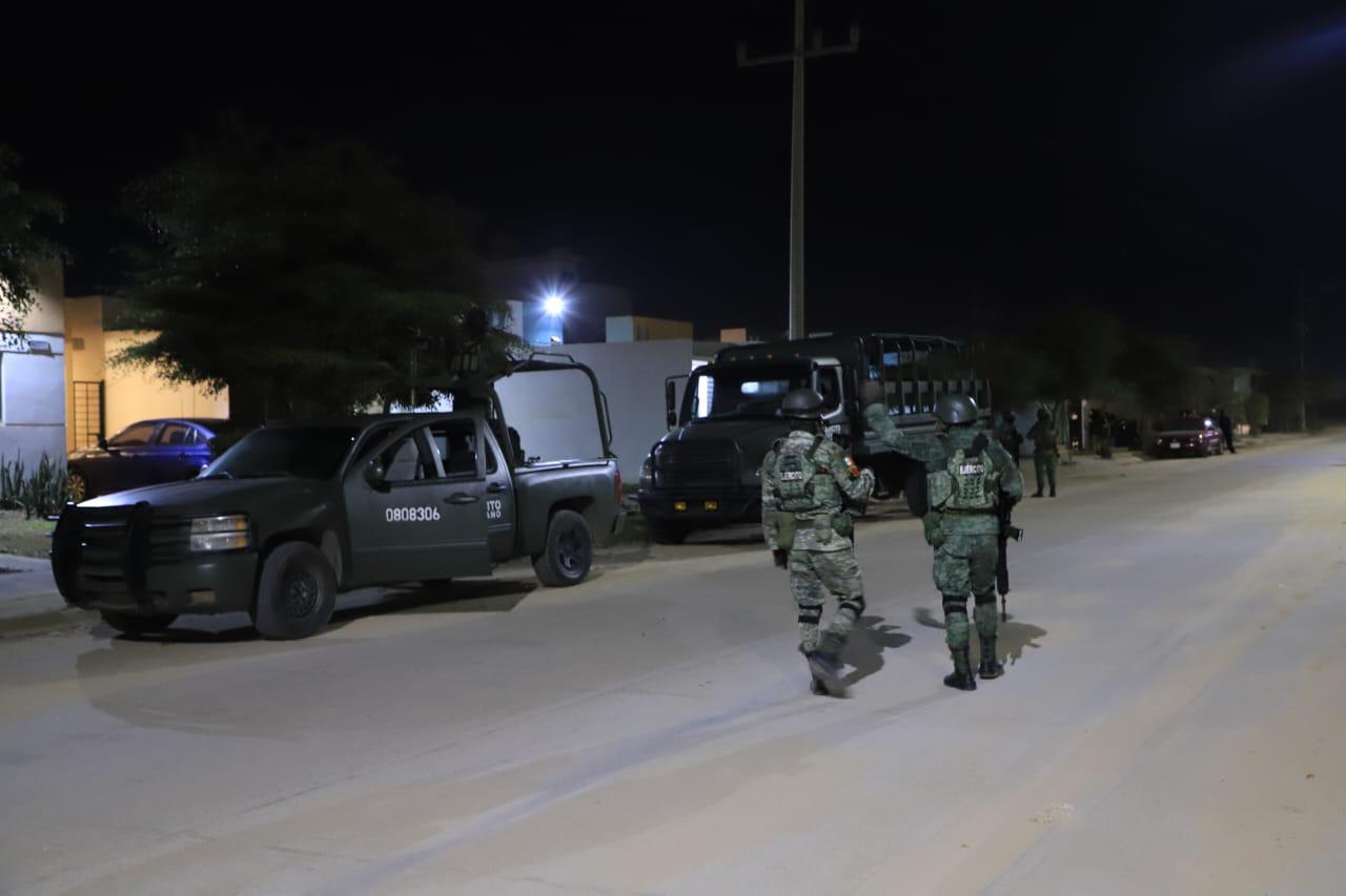$!Enfrentamiento del Ejército contra civiles armados se registró en Mazatlán en la noche del viernes