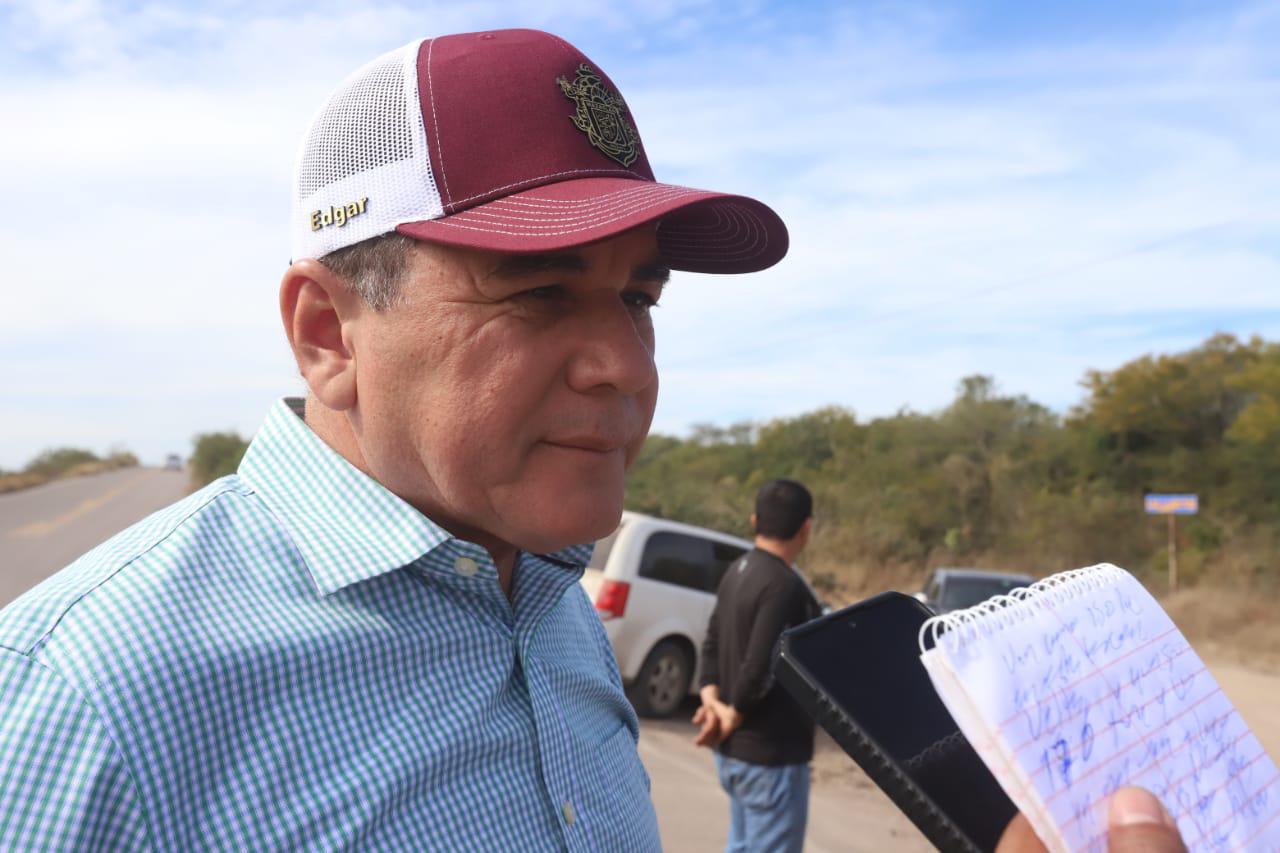 $!Encabeza Alcalde de Mazatlán inicio de reparación de camino de Mármol a Los Llanitos