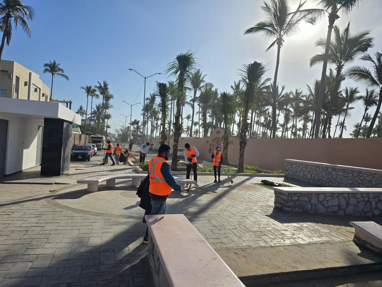$!Rehabilitarán más accesos de playas en Mazatlán