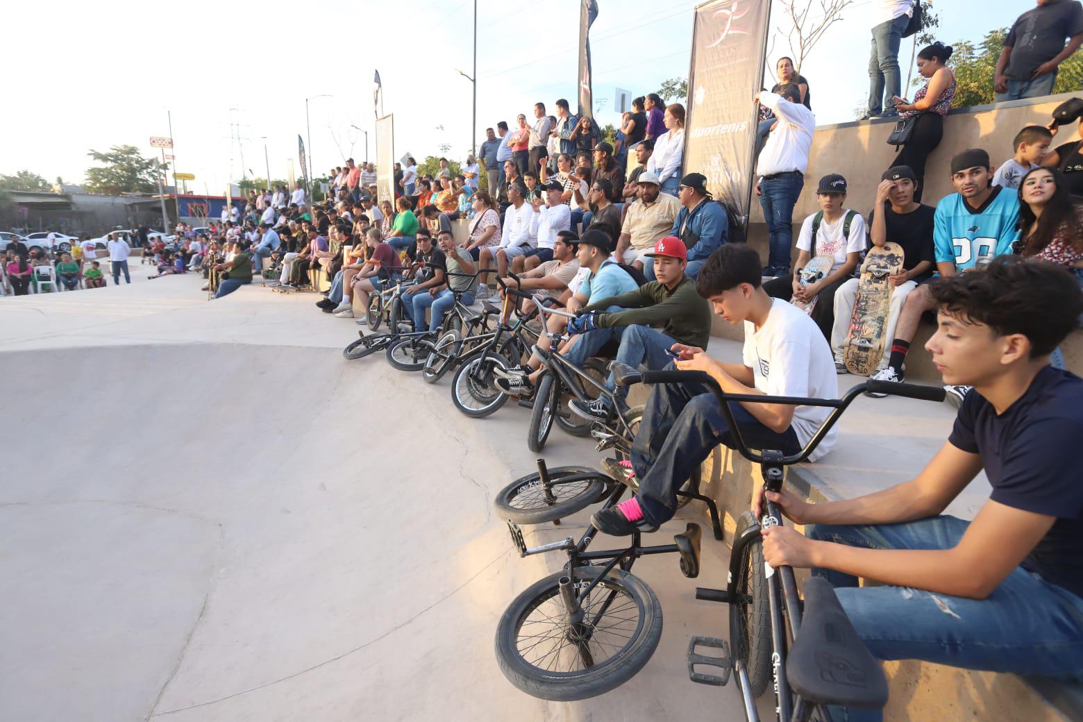 $!Patinadores de Mazatlán tienen una nueva casa: El skatepark de la Flores Magón