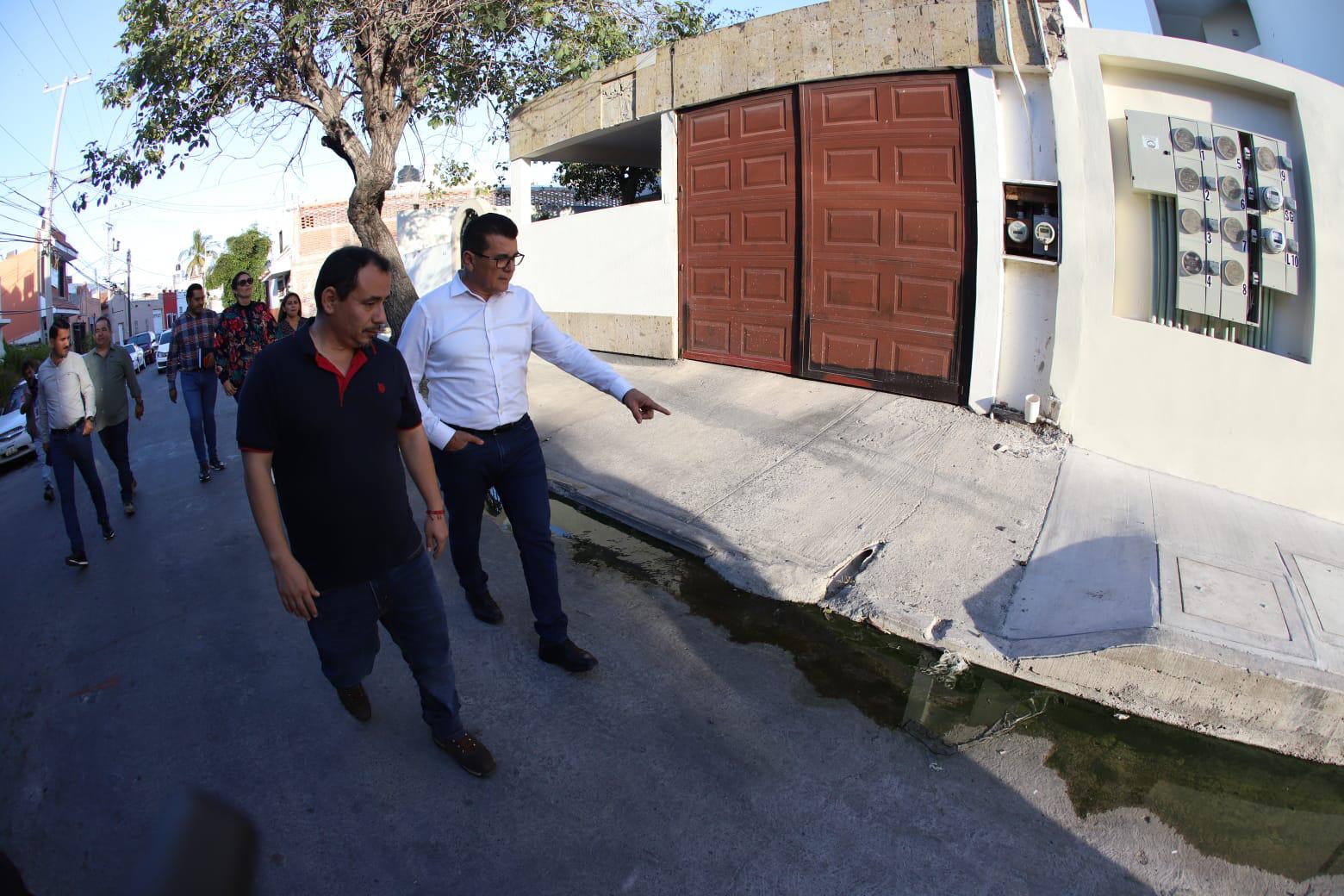 $!Rehabilitan colector Roosevelt; tubería de más de 50 años de antigüedad en Mazatlán