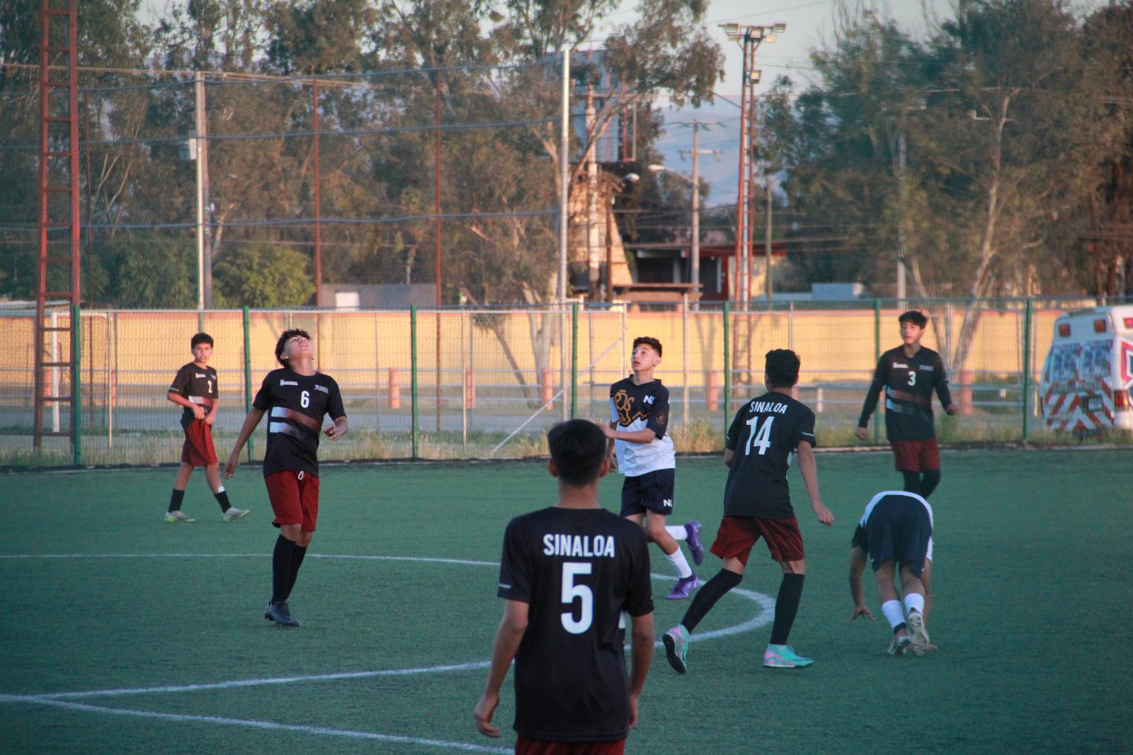 $!Sinaloa entra en acción en futbol, en la frontera