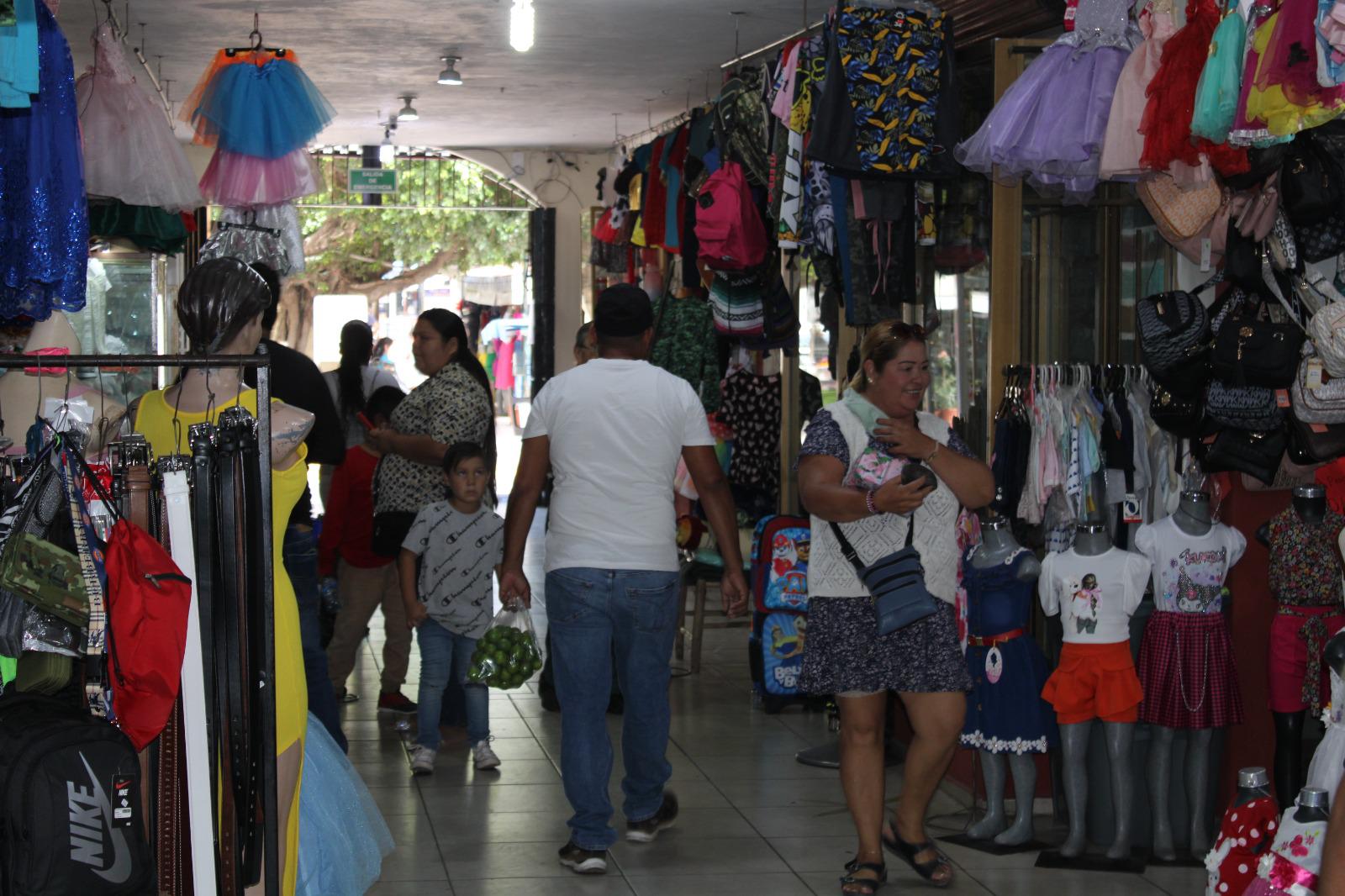 $!Comerciantes del mercado municipal de Rosario reportan bajas ventas previo a celebraciones