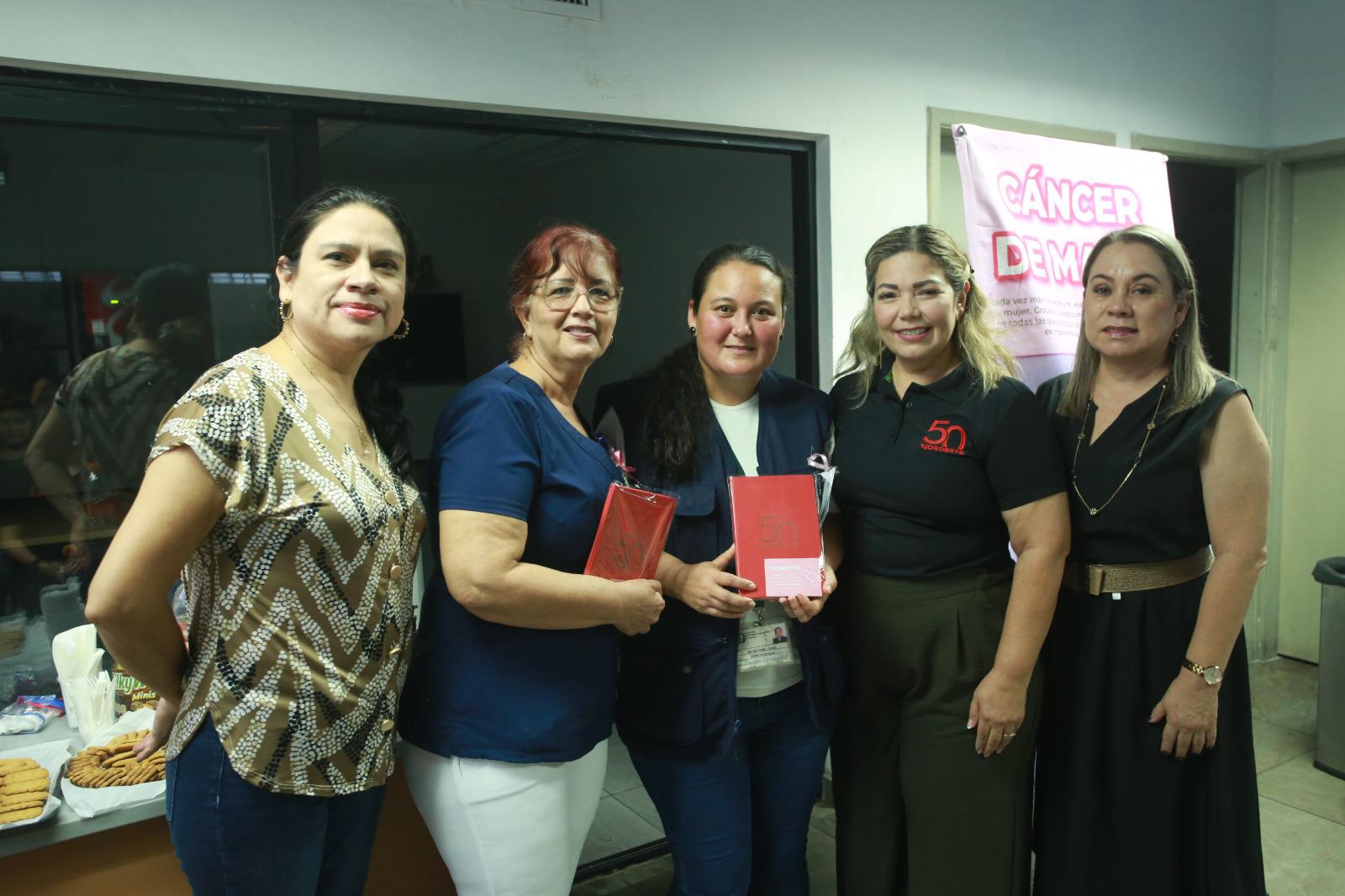 $!Guillermina García, Martha Torres, Lizeth Pandeli Torres, Elizabeth Peraza y Elva Aguirre.