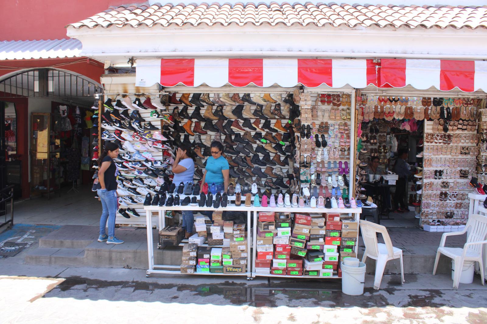 $!Comerciantes del mercado municipal de Rosario reportan bajas ventas previo a celebraciones