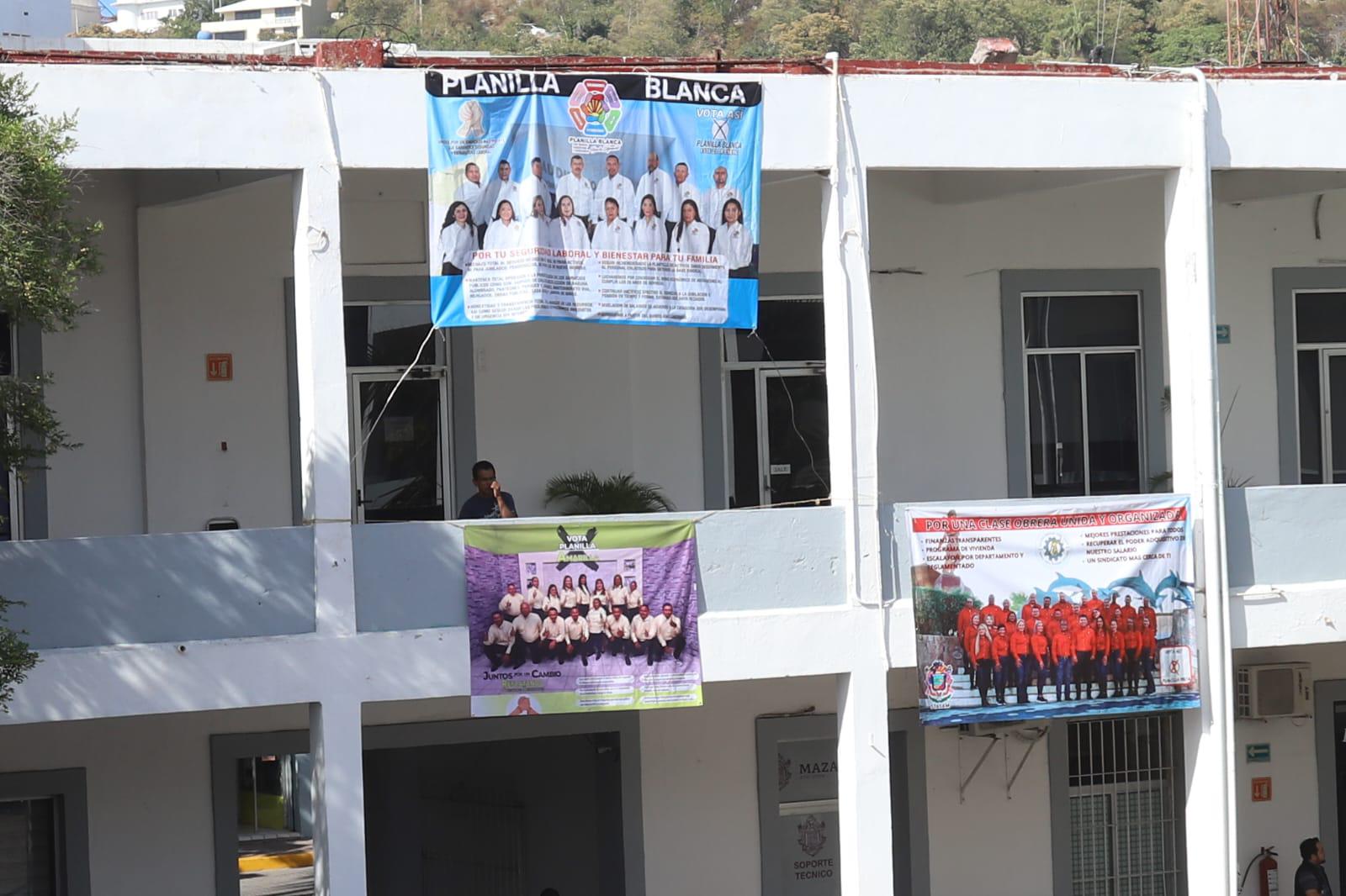 $!Secretaria general del Stasam realiza campaña en Ayuntamiento de Mazatlán