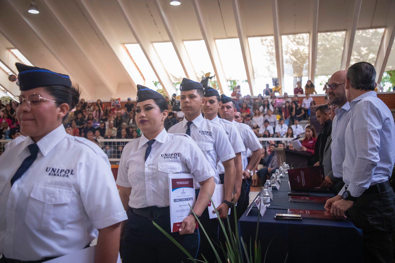 $!Se gradúan de la Unipol 139 cadetes que se integrarán a los diferentes cuerpos policiales de Sinaloa