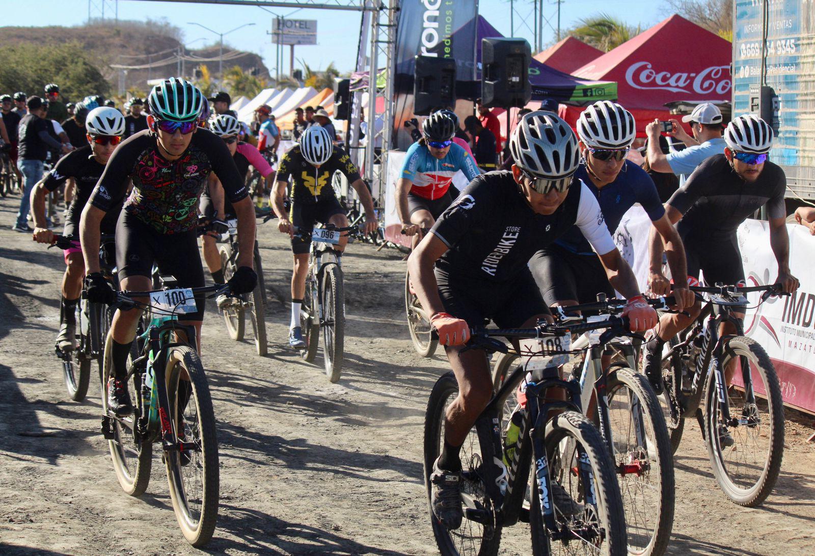 $!Participan más de 280 ciclistas en la primera fecha del Serial MTB Mazatlán 2023