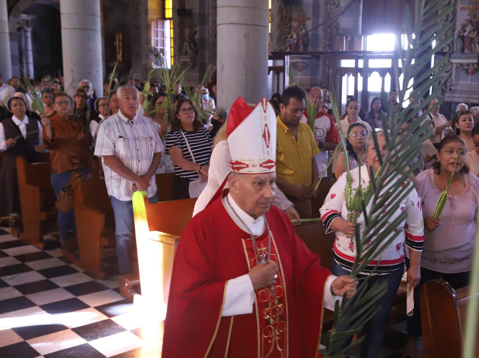 $!Invitan en el Domingo de Ramos a vivir el sacrificio de Jesús por la humanidad, en Mazatlán