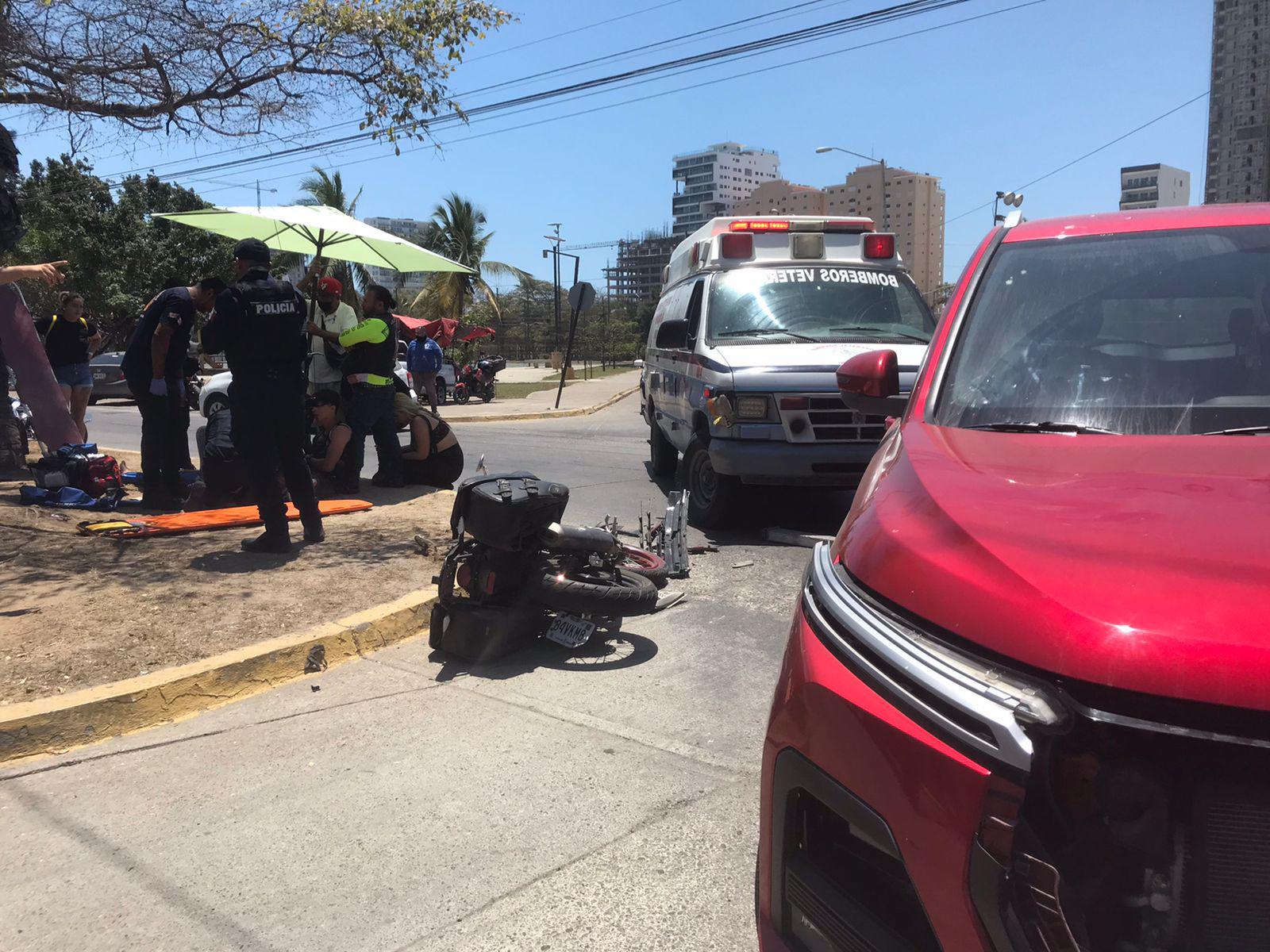$!Choques de motos dejan 4 lesionados este sábado en Mazatlán