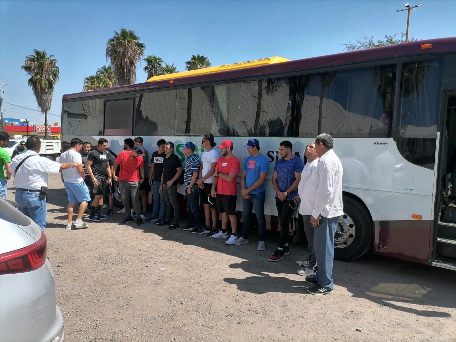 $!Selección Sinaloa parte rumbo al Nacional de Primera Fuerza en Ensenada