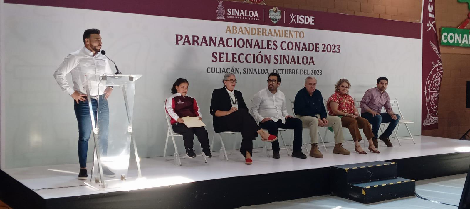 $!Abanderan a delegación de Sinaloa que participará en Paranacionales Conade
