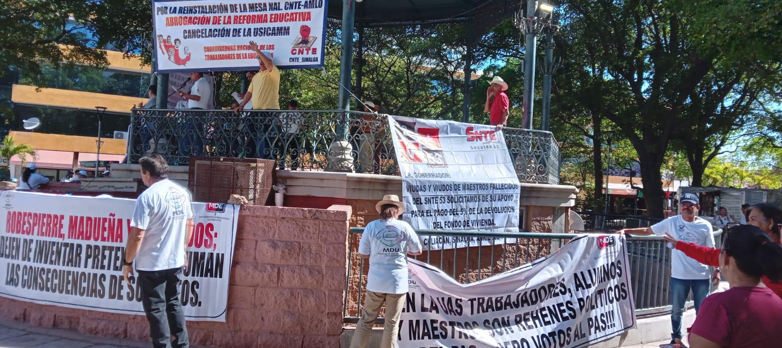$!Sindicatos se concentran en Plazuela Obregón por Día del Trabajo