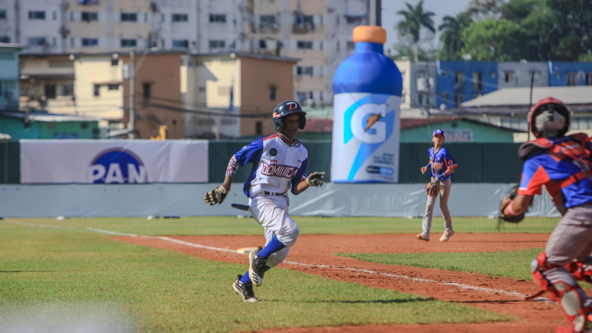 $!Dominicana noquea 12-0 a Puerto Rico en la Serie del Caribe Kids 2024