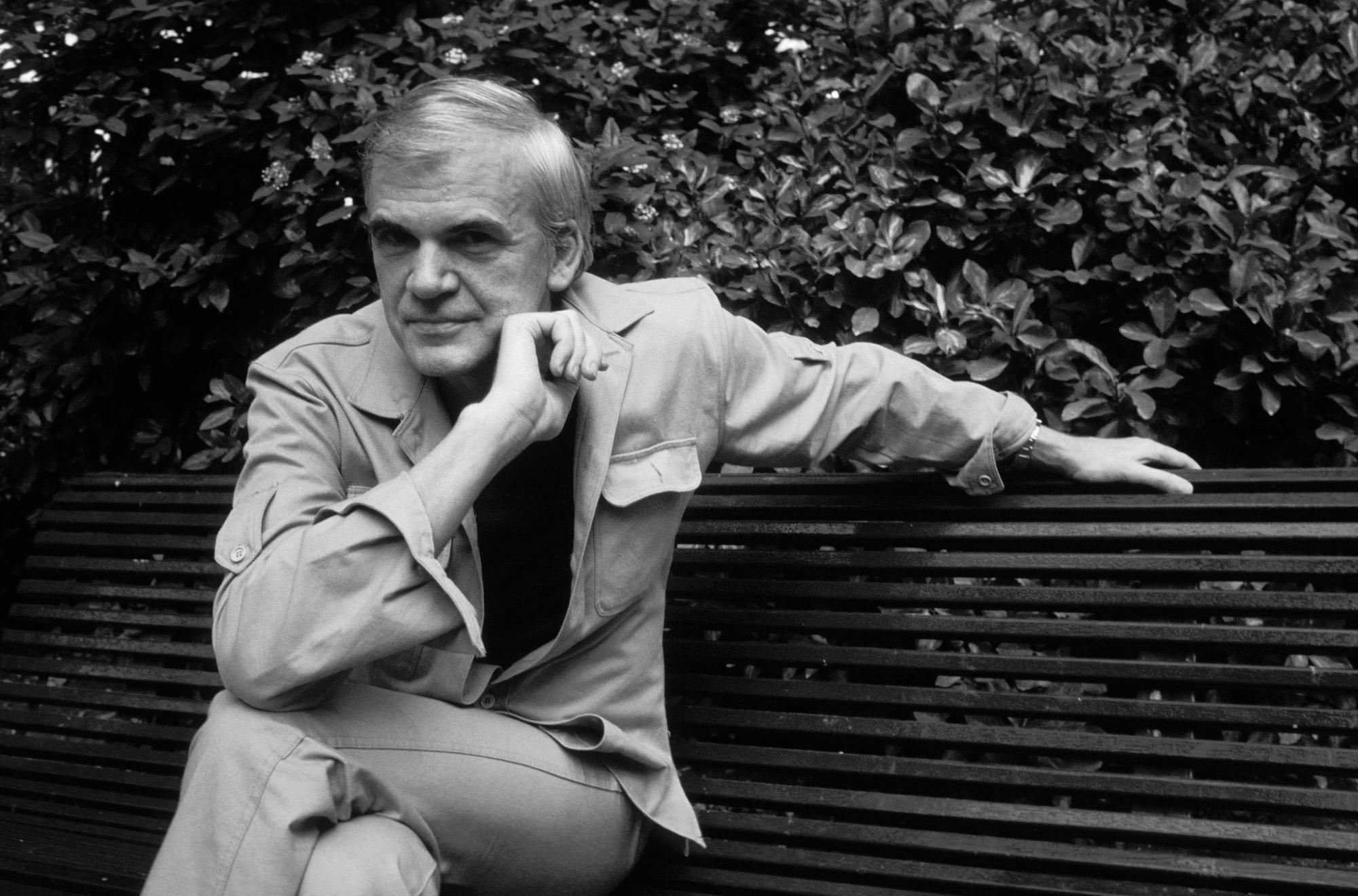 $!Muere a los 94 años de edad el reconocido escritor checo Milan Kundera
