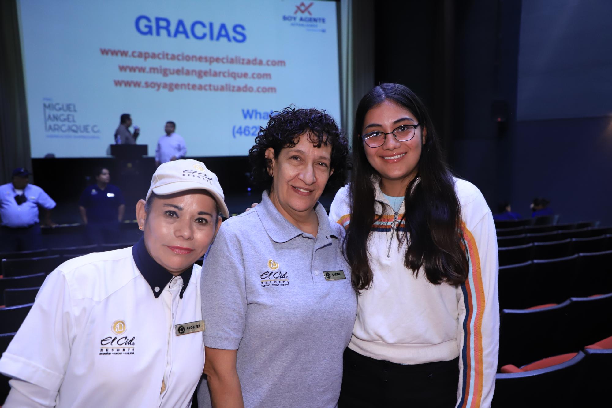 $!Zoila Angelita Nava, Carmen Arredondo y Ángeles Lizbeth Ramírez.