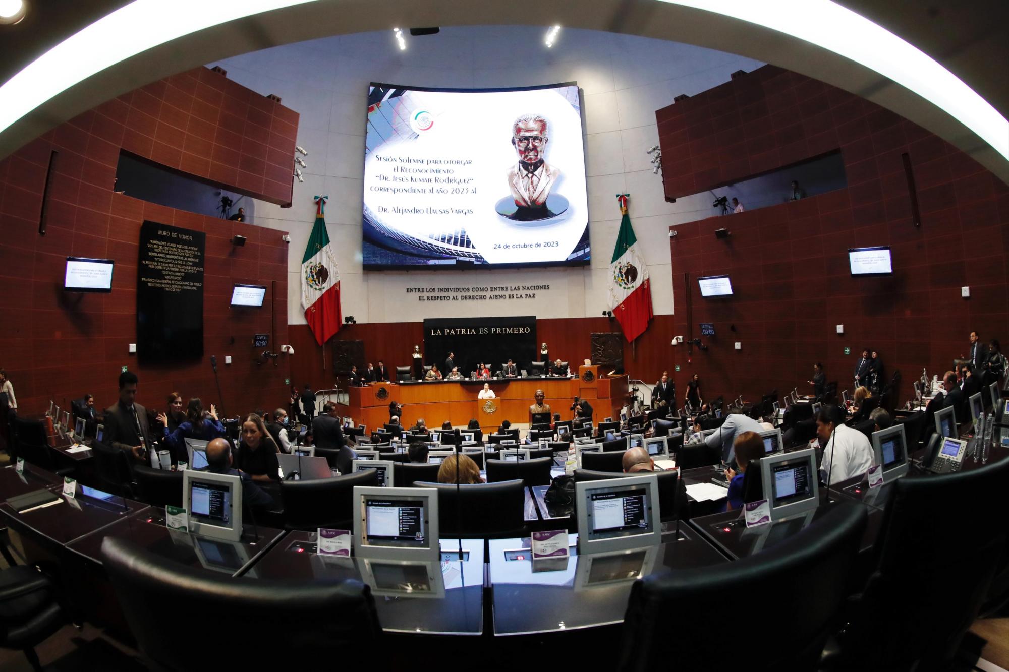 $!Reconoce el Senado con el Premio Jesús Kumate Rodríguez a Alejandro Llausás Vargas