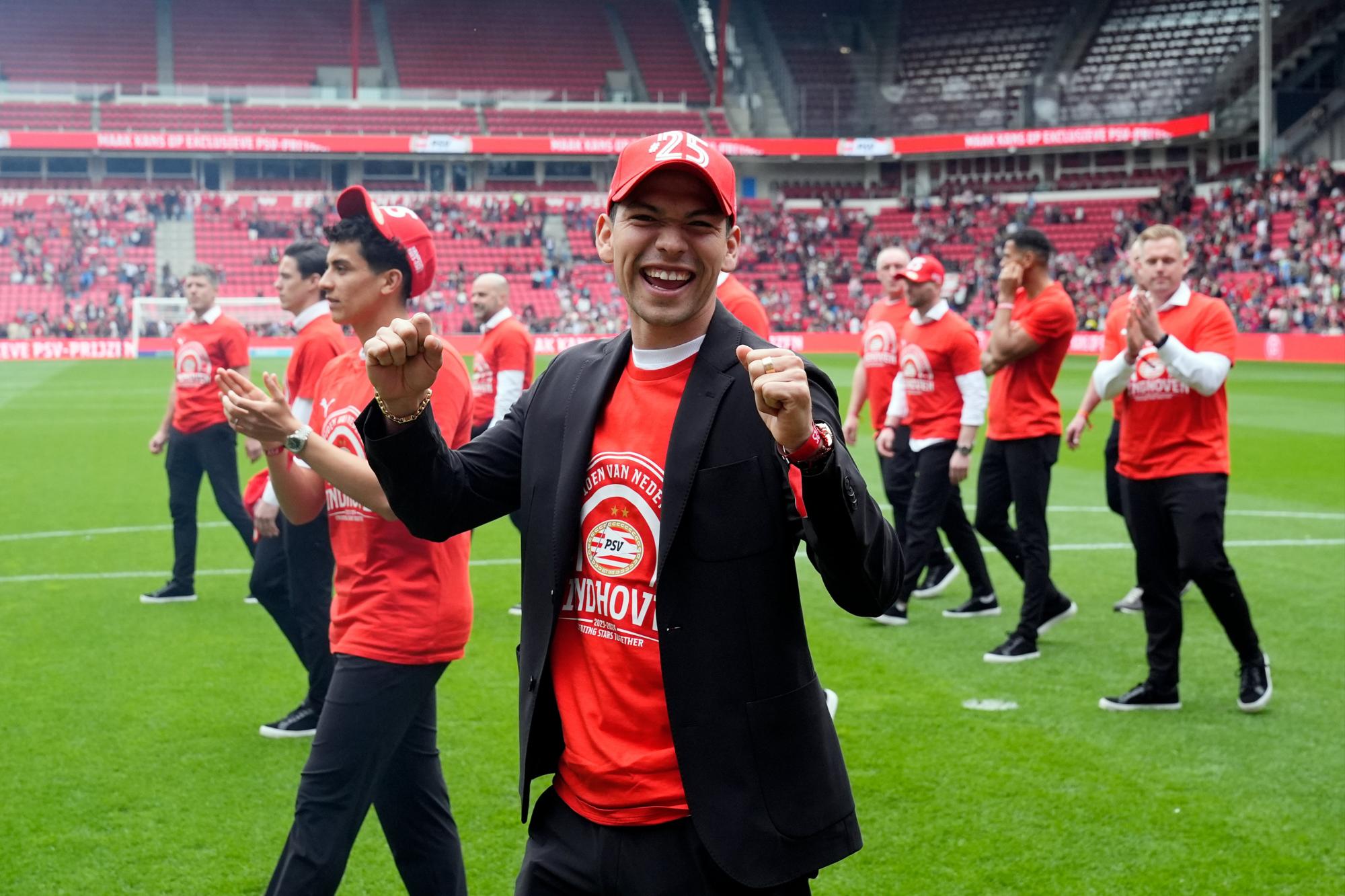 $!‘Chucky’ Lozano y PSV festejan con miles de aficionados su título de los Países Bajos