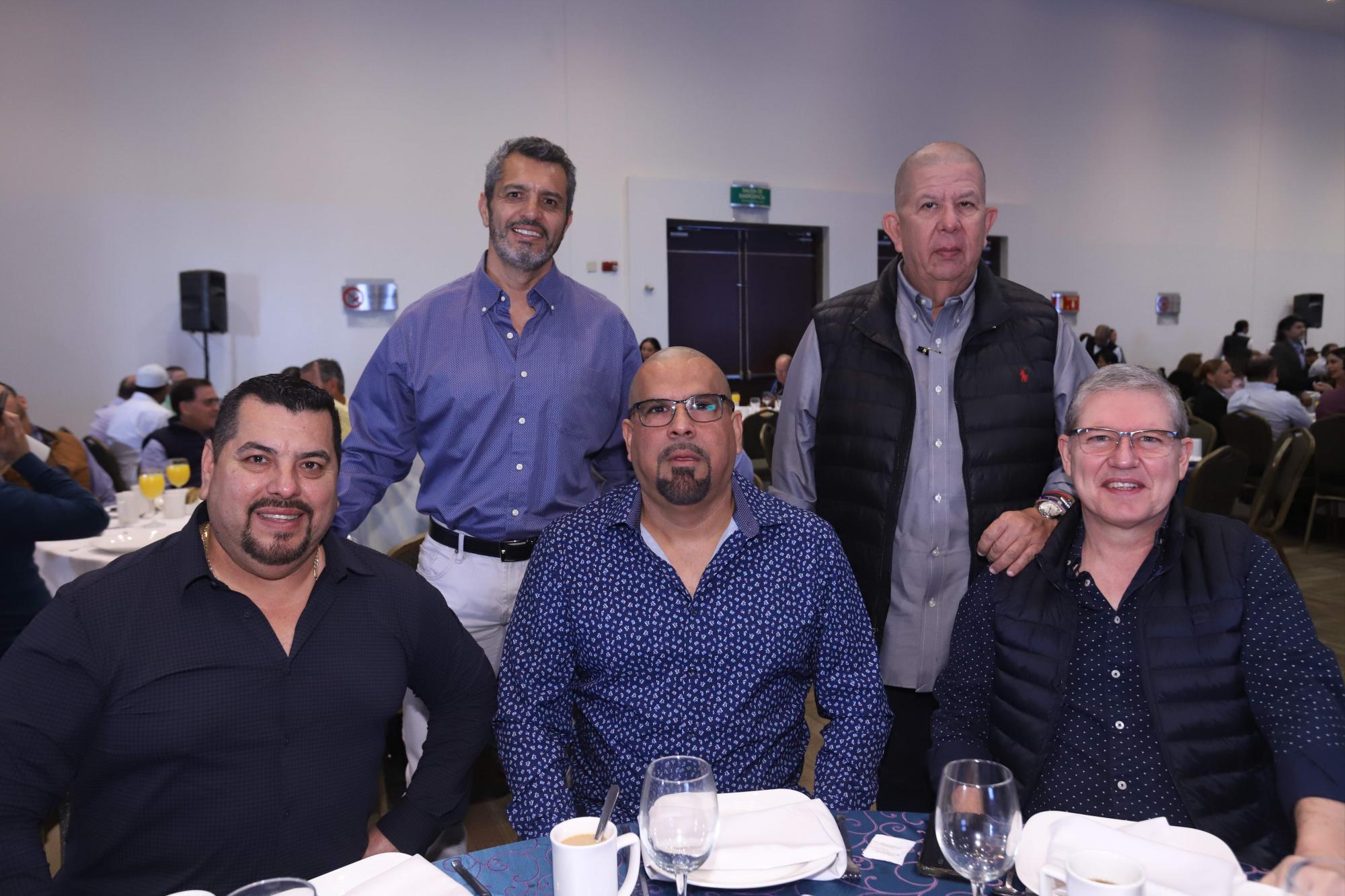 $!Luis Irazabal, Heriberto Borrego, Francisco Gáspar, José Palacios y Carlos Rivera.