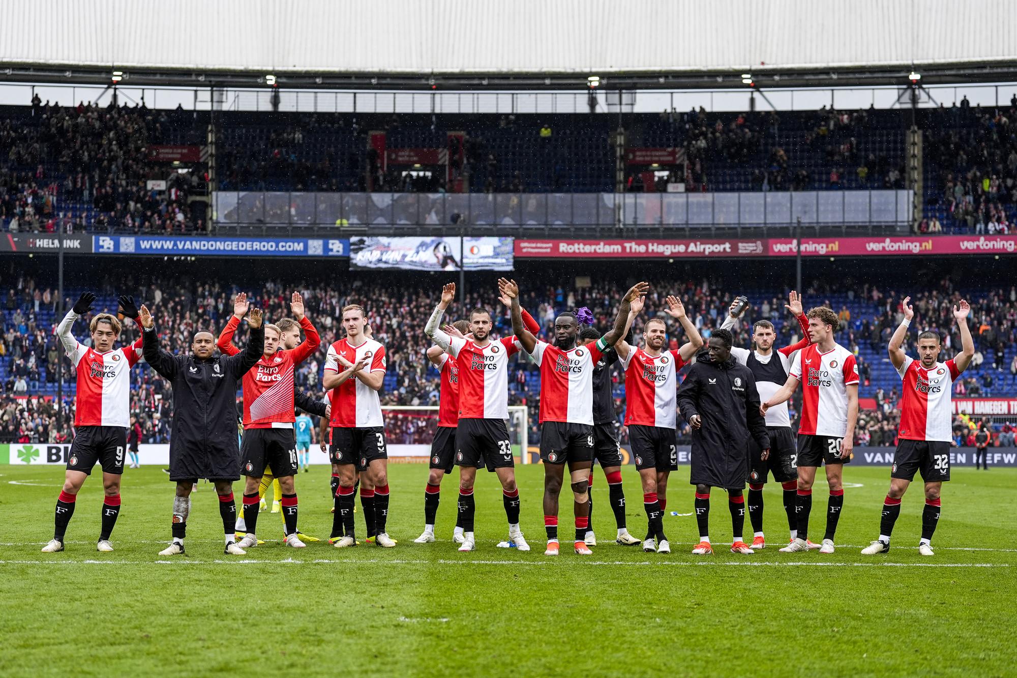 $!El Feyenoord de Santi Giménez logra sensacional remontada ante el Utrecht