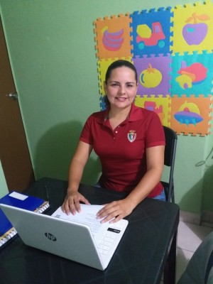 Mía María Minerva Pinzón: Todo un reto la educación a distancia