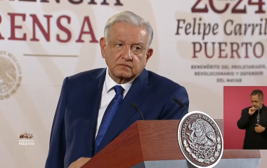 El Presidente Andrés Manuel López Obrador atribuye los apagones al calor registrado en el País.