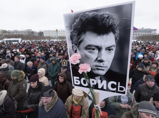 Recuerdan rusos muerte de opositor