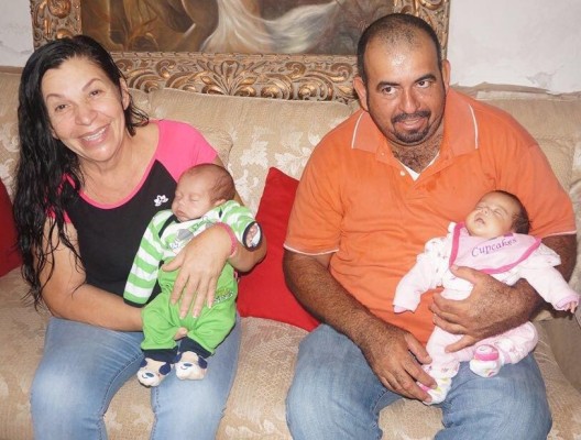Mujer de 58 años da a luz a gemelos en Culiacán