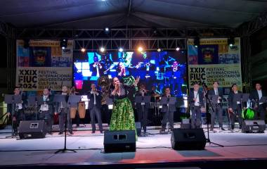 Oralia Castro participa en el Festival de la UAS.