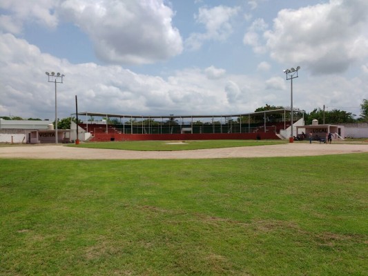 Con duelo entre Venados y Escuinapa inaugurarán luminarias de estadio de beisbol
