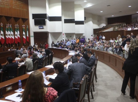 Rezagados, diputados de Sinaloa en Sistema Anticorrupción