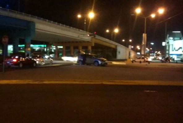 Balacera en el Tres Ríos deja una persona detenida y tres carros baleados