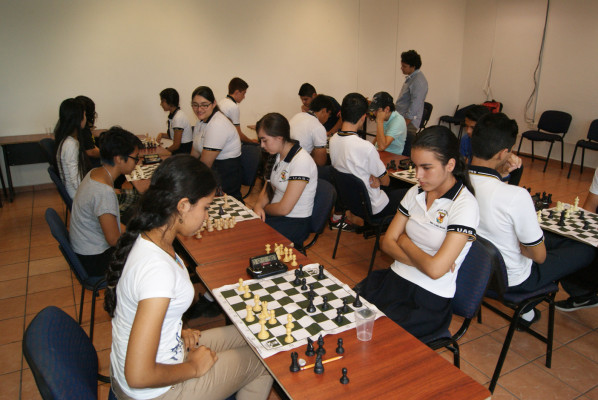 Domina la UAS el ajedrez en la Olimpiada Municipal