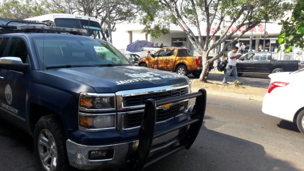 'Blindan' Hospital del Issste en Mazatlán tras atentado a director