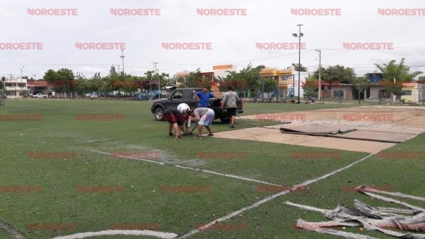 Inician remodelación del campo de futbol ‘Chaflán’ López