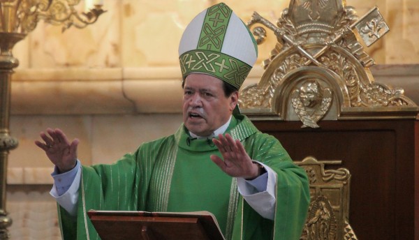 EPN muestra 'sumisión' y 'cobardía' ante 'actos de terror' de Trump: iglesia Católica