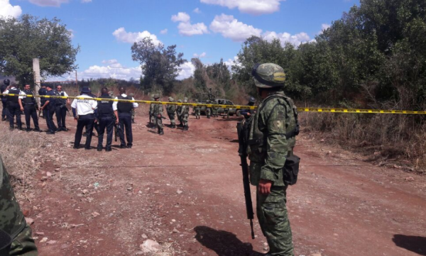 Atacan a balazos a personal de Seguridad Física de Pemex en Salvador Alvarado