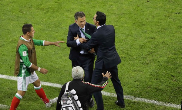Juan Carlos Osorio se disculpa por insultos