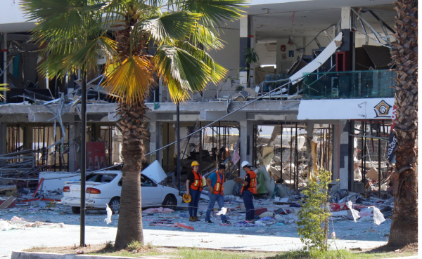 Inician valoración de peritajes en Plaza Lemaz de Culiacán, tras daños por explosión
