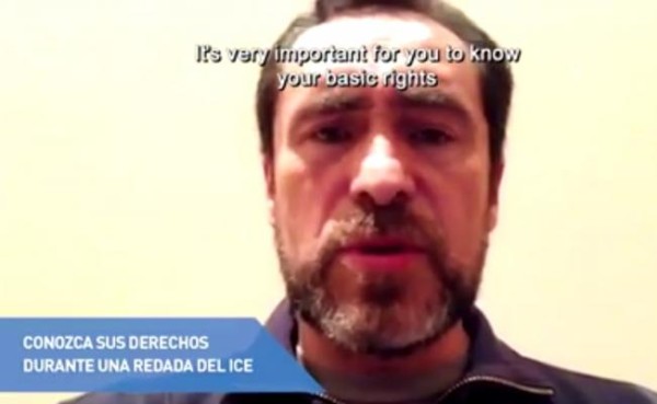 Demian Bichir orienta en video a inmigrantes en EU