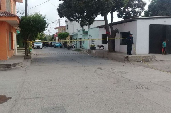 Asesinan a dos hombres en la colonia Benito Juárez en Mazatlán
