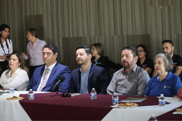 El congreso de valores es organizado por Periódico Noroeste, dirigido por Adrián López Ortiz, además de Colegio Cualli y TecMilenio,