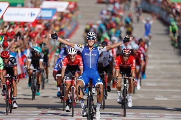 Nibali gana la tercera etapa y Froome se viste de rojo en la Vuelta