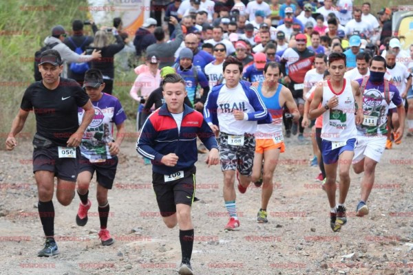 Sortean alrededor de 85 atletas veredas rocosas, lomas y curvas en la primera edición del Mazatlán Trail Running