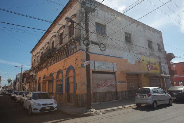 En Mazatlán, insisten en que se debe demoler edificio en ruinas ante riesgo para transeúntes
