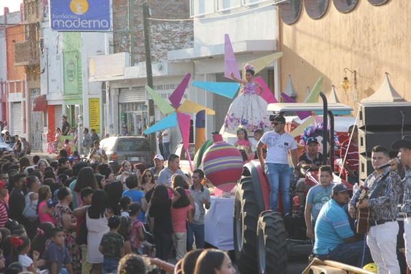 Avanza organización de Feria de la Primavera de Rosario