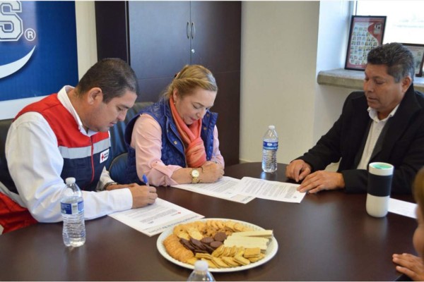 En Elota, firman convenio UPMyS, Cruz Roja y Ayuntamiento
