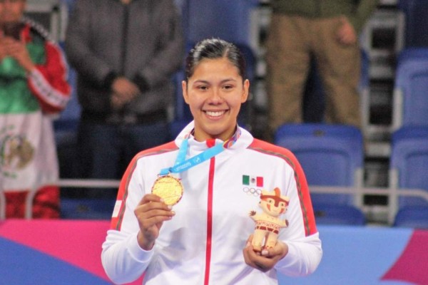 Briseida Acosta demostró su gran momento al llevarse la medalla de oro.